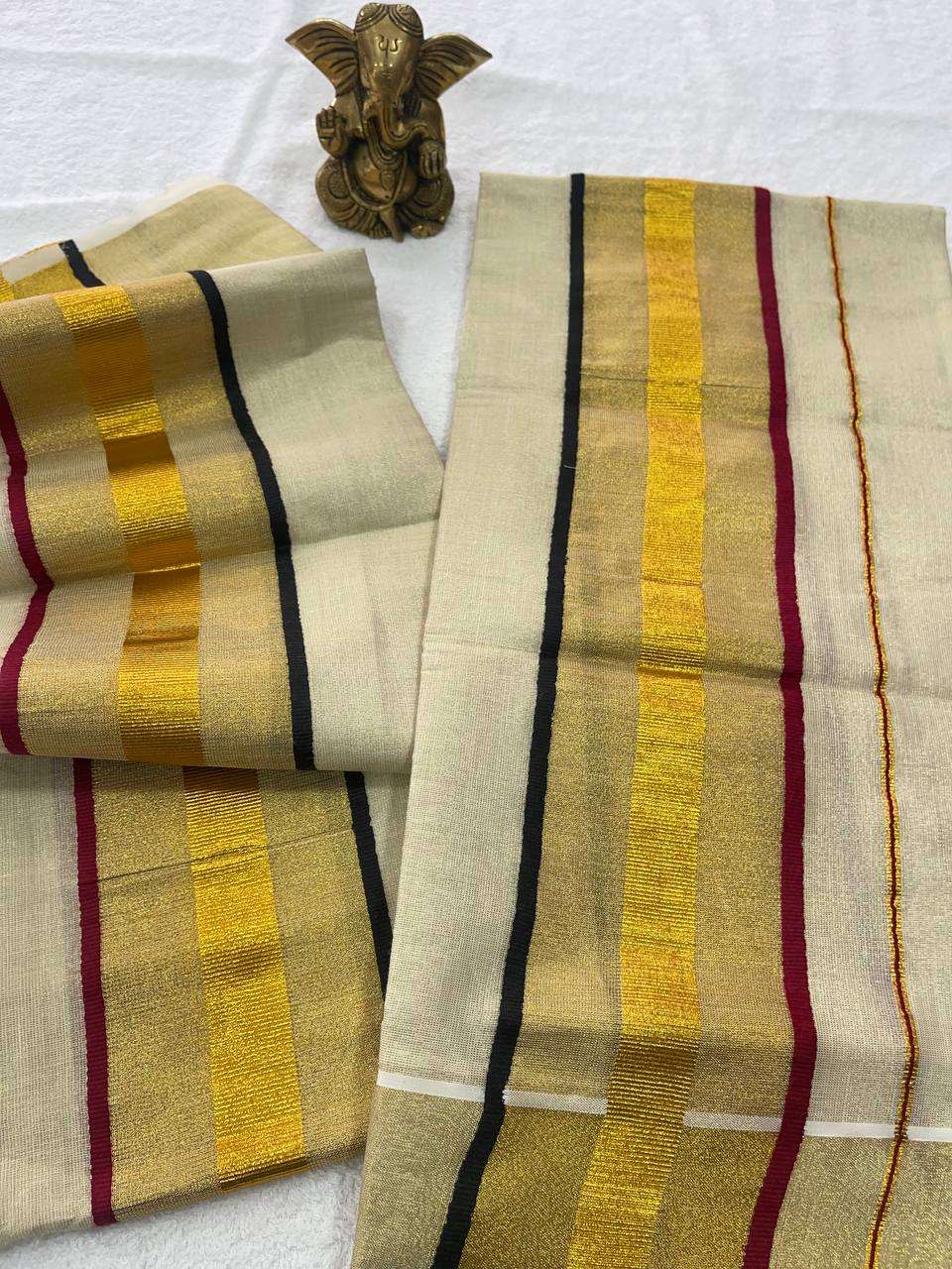 Tissue Set Mund with Red, Black and Kasav Stripes 2.80m