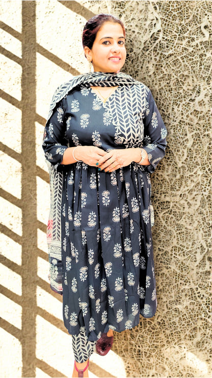 Churidar Set - Elegant The Style Sanctuary